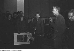 Prof. Otto Nagel, Präsident des Ausstellungskomitees der 3. Deutsche Kunstausstellung Dresden, Frühjahr 1953