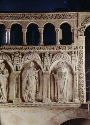 Der heilige Bernward mit Kirchenmodell