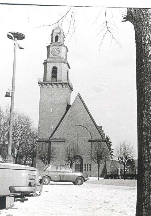 Kirche in Laubusch : Bauwesen - Kirchen. Ort: Lubuš / Laubusch. Kirche