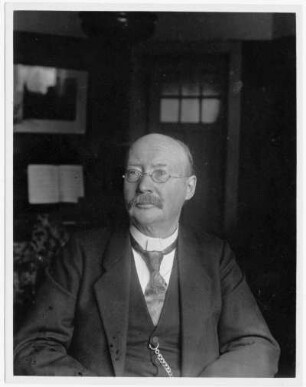 Porträt Julius Brauns : Foto-/Bildersammlung Stenografische Sammlung. Kunowski-Archiv. Porträt Julius Brauns. Photographie (um 1917). Dresden: SLUB P a 0020