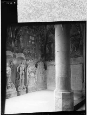 Adelsheim Jakobskirche - Grabkapelle Südwest-Ecke (Kapellenanbau) Innenansicht - Wandmalerei und Epitaphen