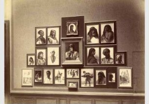 Blick in die Gedenkausstellung zum Tod von Gustav Richter in der Nationalgalerie