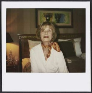 Barbara Siebeck in einer Suite des Ritz Carlton in Berlin