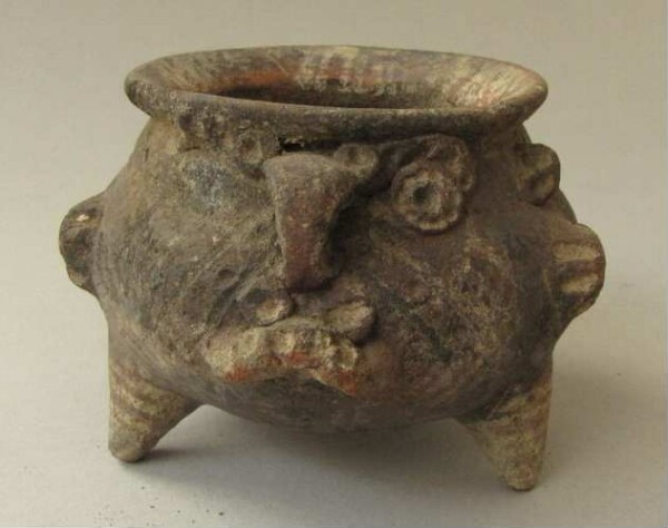 Clay vessel