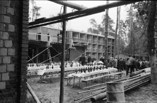Richtfest für ein neues Studentenwohnheim am Klosterweg.