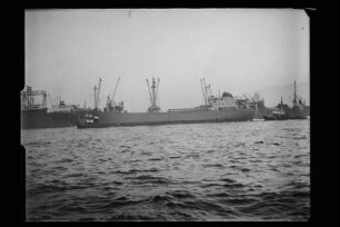 Saale (1958), VEB Deutsche Seereederei, VEB Deutfracht, VEB Deutfracht - Seereederei Rostock (DSR), Deutsche Seereederei GmbH, Rostock