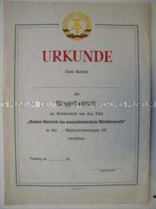Vordruck einer Urkunde zur Verleihung des Ehrentitels "Bester Betrieb im sozialistischen Wettbewerb" (blanko)