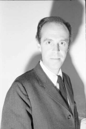 Donaueschingen: Donaueschinger Musiktage; der Komponist Earle Brown (USA), Porträt