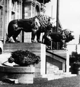 Hessisches Landesmuseum; Darmstadt, Friedensplatz 1