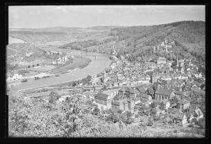 Blick aus Richtung Wartturm auf Mainspitze, Burg, Altstadt und z.T. Kreuzwertheim mainaufwärts