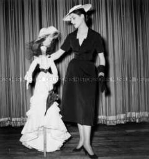 Französische Modenschau im Titania-Palast