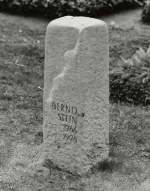 Grabmal für Bernd Stein (Mustergrabstein)