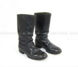 Stiefel, ein Paar