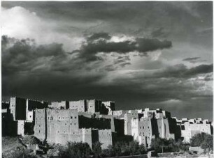 Kasbah von Ouarzazate : Die Kasbah der marokkanischen Stadt Ouarzazate am Fuße des Hohen Atlas.