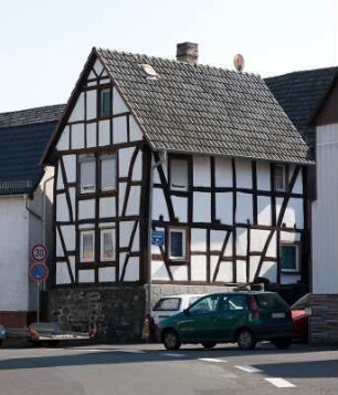 Fernwald, Tiefenweg 10