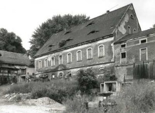 Bannewitz-Nöthnitz. Rittergut (17. Jh.). Wirtschaftsgebäude. Hofseite