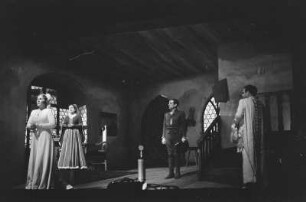 Szenenbilder aus der Oper "Die Meistersinger von Nürnberg" von Richard Wagner an der Deutschen Staatsoper Berlin. Dezember 1948 : Szene mit Tiana Lemnitz als Eva
