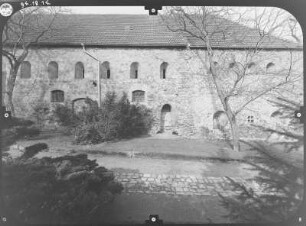 ehem. Kloster, Nord- und Ostgiebel