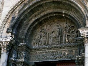 Nördliches Portal — Tympanon Türsturz