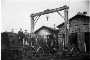 Originalfoto von Maschinenmeister Mathias Wannenmacher (1900 - 1977), Gammertingen, eine Gölsdorf-Maschine in Revision