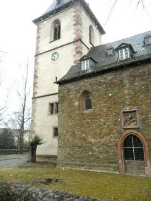 Hermannstein-Ansicht von Süden im Südwesten mit Langhaus (Neubau 1491-92) sowie Kirchturm im Westen (Neubau 1615)