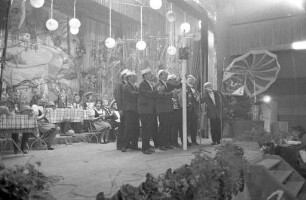 Damen- und Fremdensitzung der Durlacher Karnevalsgesellschaft 04 in der Durlacher "Festhalle".
