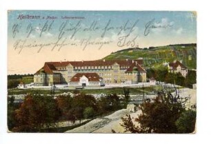 Lehrerseminar, im Hintergrund der Wartberg