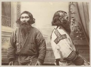 Männer der Ainu (Sammlung Bronislaw Pilsudski, 1887-1905)