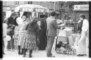 Kleinbildnegative: Pressefest der SEW-Schöneberg, Winterfeldplatz, 1978