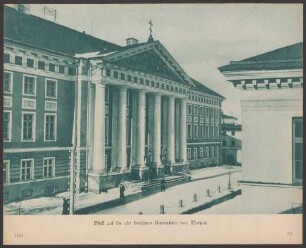 Blick auf die alte berühmte Universität von Dorpat.