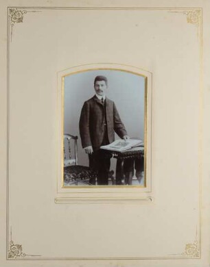 Carte de Visite-Album des Männer-Turnvereins zu Friedenau; Blatt 20