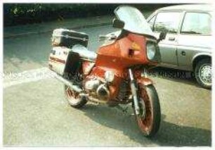 BMW Motorrad R 100 RT, Seitenansicht von vorn