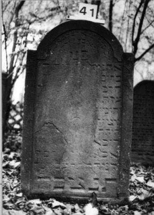 Grabstein 41 (Index: 100091092) Maße HxBxT: 110x62x9 cm: Grabstein 41