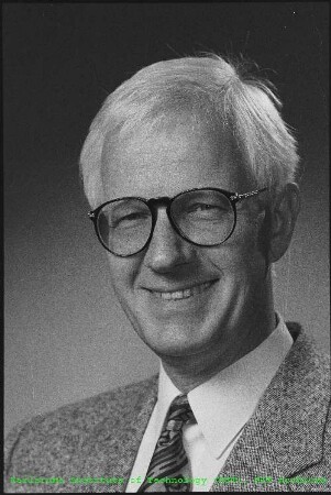 Prof. Manfred Popp (Vorstandsvorsitzender des Kernforschungszentrums Karlsruhe (KfK))