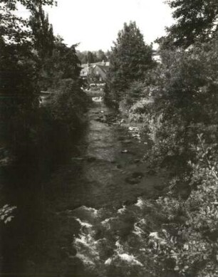 Schwarzenberg. Schwarzwasser. Blick von der Brücke Karlsbader Straße flußauf gegen Vorstadt