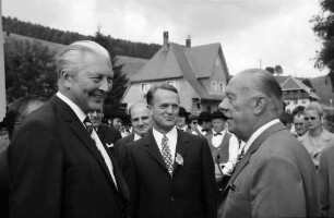 Bernau: Gruppe, Altbundeskanzler Kiesinger und Burda