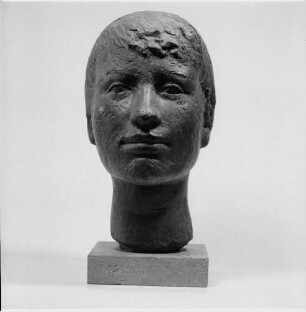 Porträtkopf eines Mädchens : Porträtkopf eines Mädchens. Bronze (vor 1963; W. Arnold)