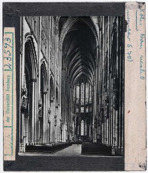 Köln: Dom, Mittelschiff nach Osten