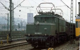 Stuttgart Hbf Gleis 1 Ausfahrt Lok 193 002 Ng S-Kornwestheim