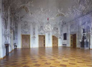 Ehemalige fürstbischöfliche Residenz — Weißer Saal