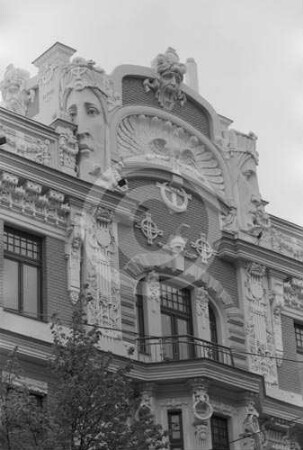 Fassadendetails am Wohnhaus Elizabetes iela 10b (Elisabethstraße) in Riga