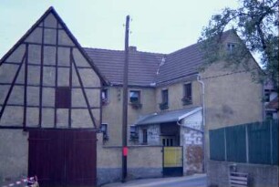 Kleiner Dreiseithof am Ortsausgang Richtung Altenberga