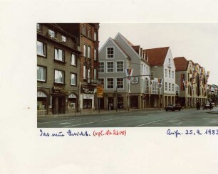 Hornsche Straße. Detmold. Galerie Hornsches Tor, links Apotheke zur Rose, daneben Billen Linse und C&A