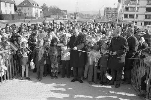 Einweihung der neuen Fußgängerbrücke über die Herrenalber Straße in Höhe der Battstraße