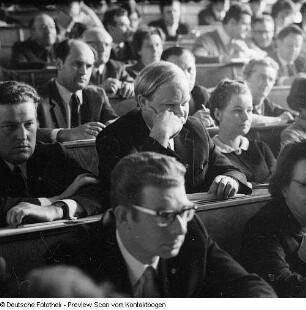Grußadresse Stadtleitung; Stadtbezirksdelegierten-Konferenz; Eröffnung Parteilehrjahr 1971/1972
