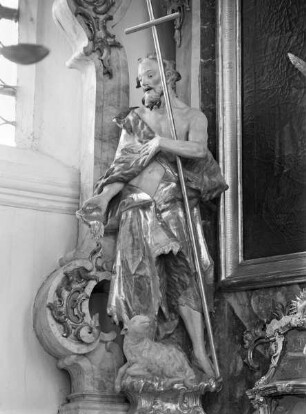 Linke Assistenzfigur: Apostel Johannes der Täufer