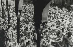 Ohne Titel (Schwimmbad Deligny Paris)