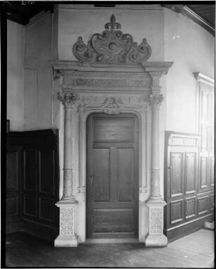 Gernsbach Rathaus 1. Obergeschoss - Saalportal (1618)