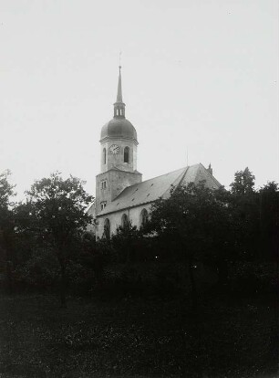 Reichstädt, Dorfkirche, Ansicht von Südosten
