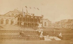 Hamburg, Rathausmarkt mit Tribüne für den Festakt zum Empfang des 2. Hamburgischen Infanterie-Regiments am 17. Juni 1871